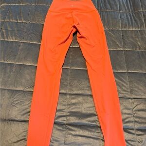 Coral Lululemon Wunder Unders size 4
